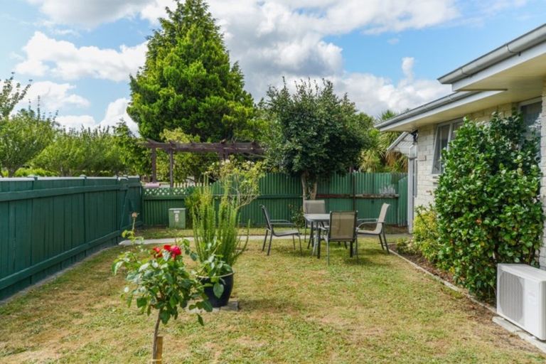 Photo of property in 1/1012 Plunket Street, Saint Leonards, Hastings, 4120