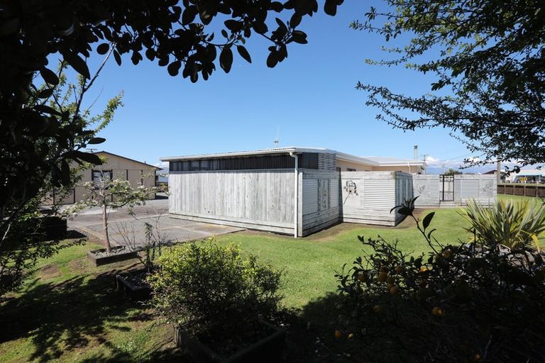 Photo of property in 75 Seabury Avenue, Foxton Beach, Foxton, 4815