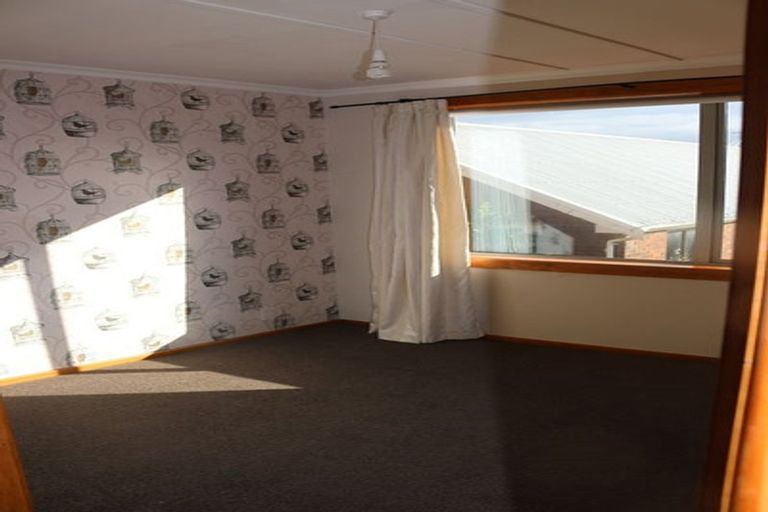 Photo of property in 32 Mckerrow Street, Shiel Hill, Dunedin, 9013