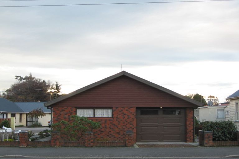 Photo of property in 110 Clyde Street, Balclutha, 9230