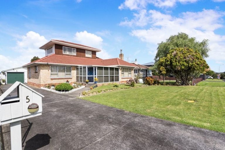 Photo of property in 5 Mail Avenue, Weymouth, Auckland, 2103
