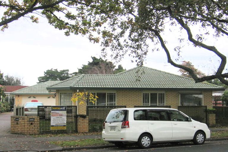 Photo of property in 1/10a Lupton Road, Manurewa, Auckland, 2102