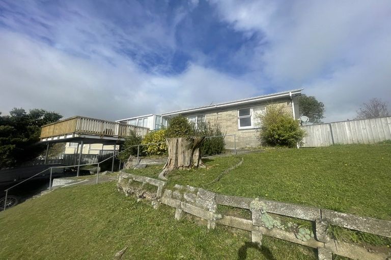 Photo of property in 204 Mungavin Avenue, Cannons Creek, Porirua, 5024