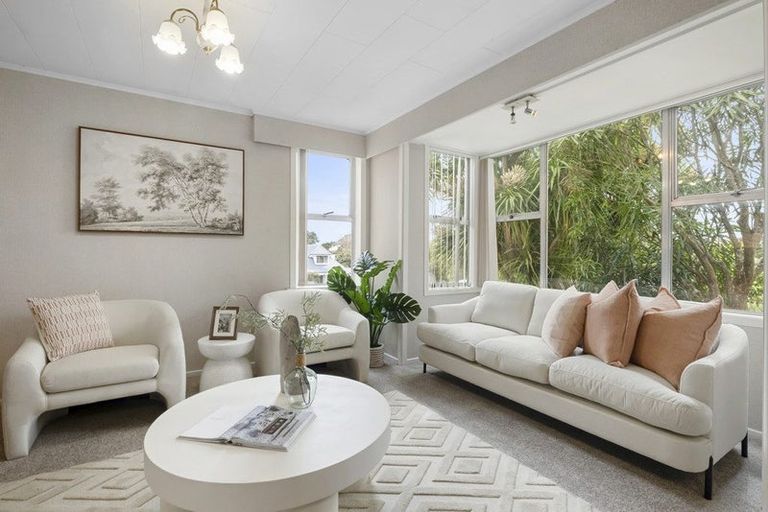 Photo of property in 410b Devon Street East, Strandon, New Plymouth, 4312