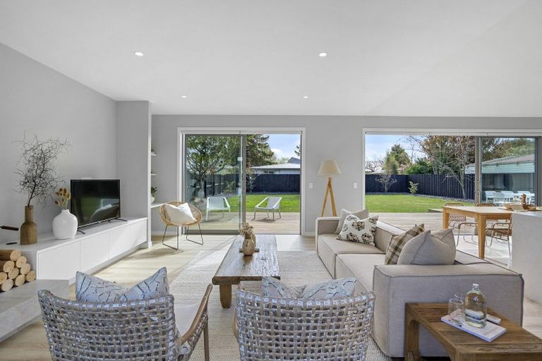 Photo of property in 73 Paparoa Street, Papanui, Christchurch, 8053