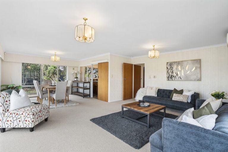 Photo of property in 91a Kiwi Esplanade, Mangere Bridge, Auckland, 2022