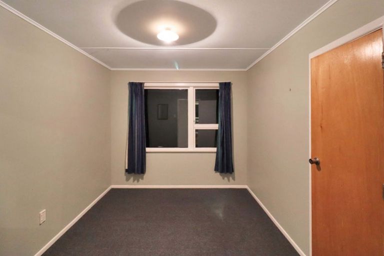 Photo of property in 58 Aniseed Grove, Timberlea, Upper Hutt, 5018