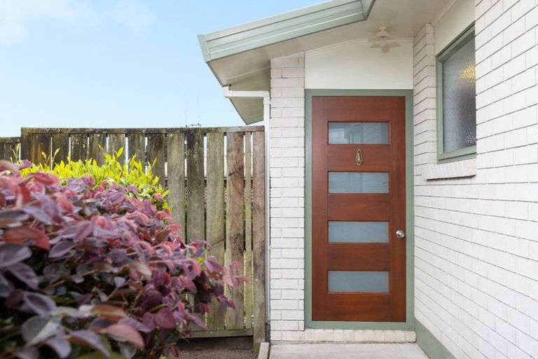 Photo of property in 5 Burnt Oak Drive, Pyes Pa, Tauranga, 3112