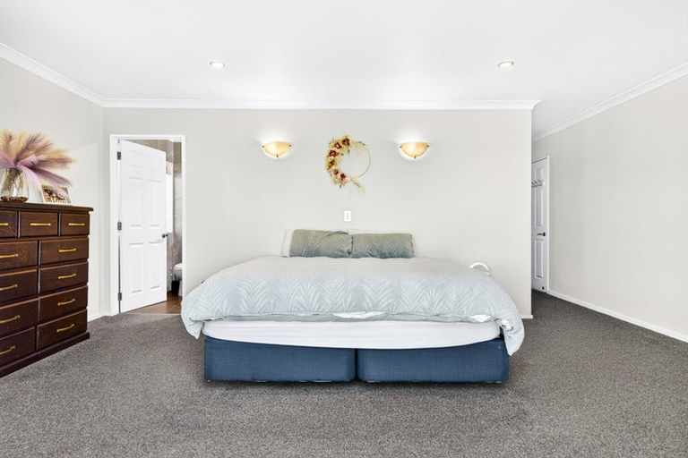 Photo of property in 21 Kotanui Avenue, Army Bay, Whangaparaoa, 0930