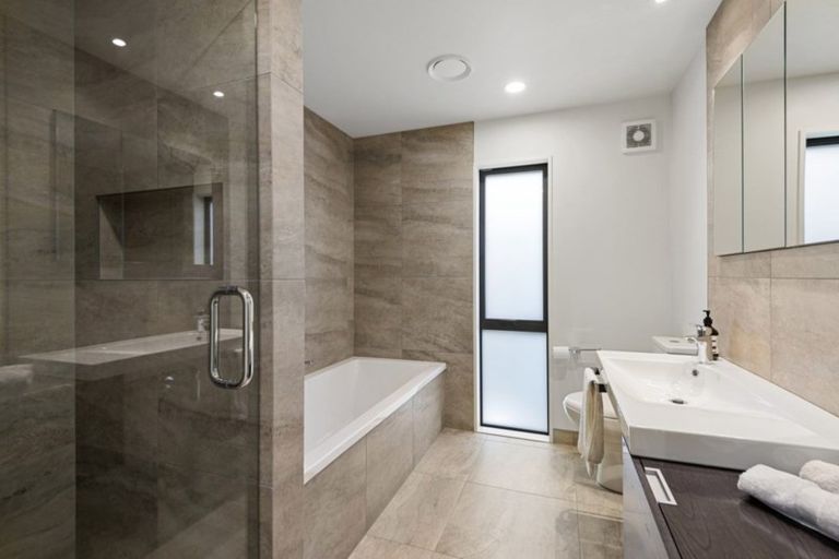 Photo of property in 109c Moncks Spur Road, Redcliffs, Christchurch, 8081