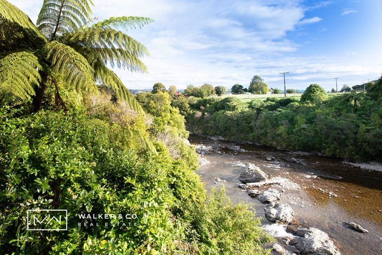 Photo of property in 84 Black Beech Street, Birchville, Upper Hutt, 5018