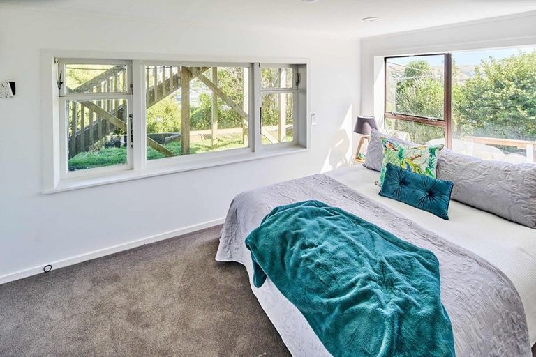 Photo of property in 28 Chesterton Street, Johnsonville, Wellington, 6037