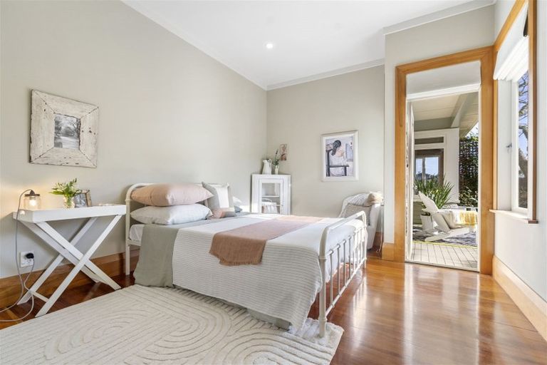 Photo of property in 5 Macky Avenue, Devonport, Auckland, 0624