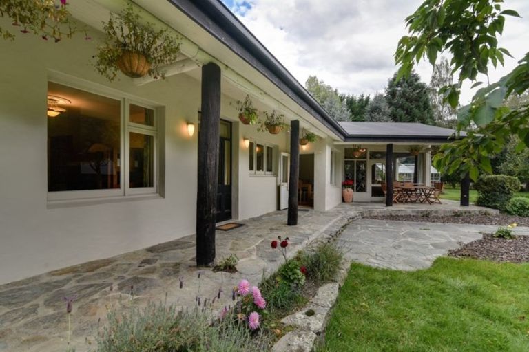 Photo of property in 752 Malaghans Road, Speargrass Flat, Queenstown, 9371