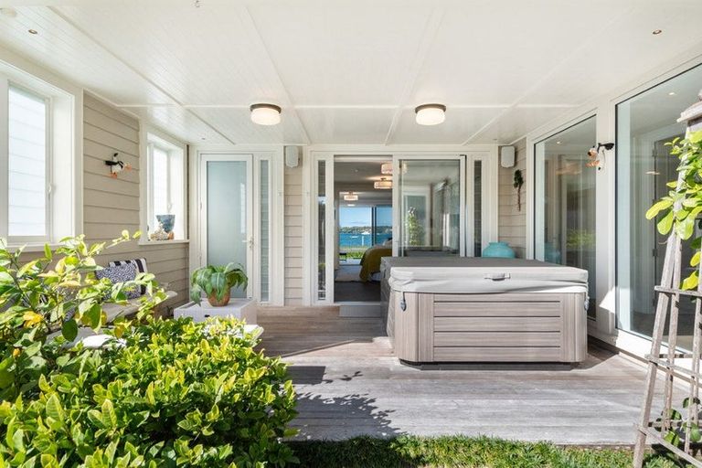 Photo of property in 49 King Edward Parade, Devonport, Auckland, 0624