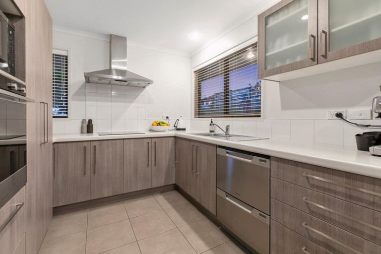 Photo of property in 92 Falcon Drive, Welcome Bay, Tauranga, 3112