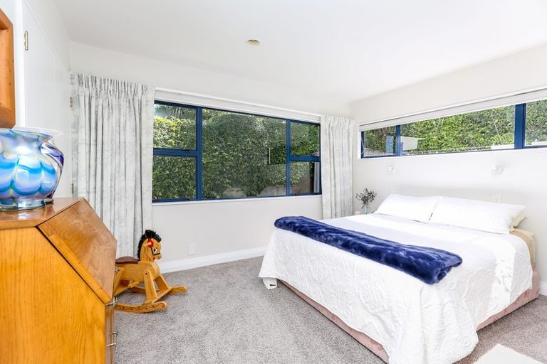 Photo of property in 117 Mangorei Road, Merrilands, New Plymouth, 4312