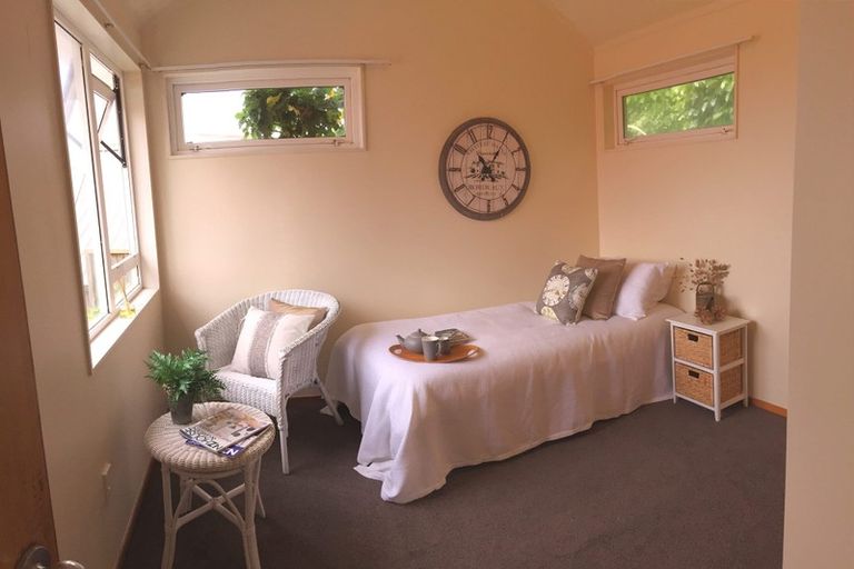 Photo of property in 13 Sunset Parade, Plimmerton, Porirua, 5026