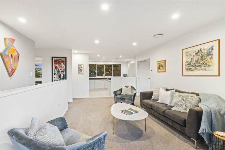 Photo of property in 32b Parr Terrace, Castor Bay, Auckland, 0620