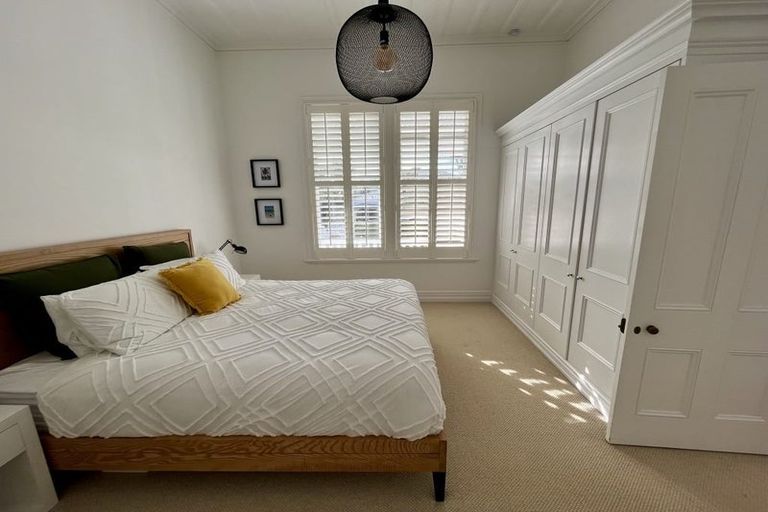 Photo of property in 69 Church Street, Devonport, Auckland, 0624