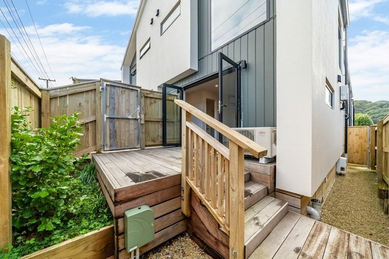 Photo of property in 2/26 Fitzherbert Road, Wainuiomata, Lower Hutt, 5014