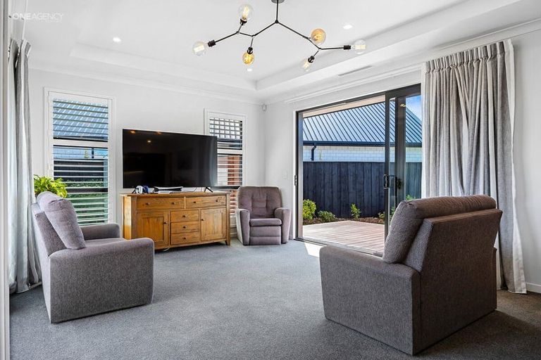 Photo of property in 85 Te Kohanga Drive, Pegasus, 7612