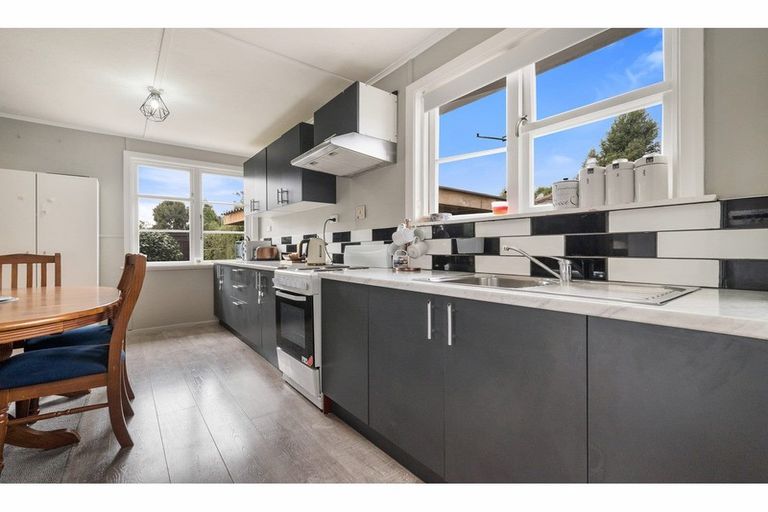 Photo of property in 182 Langdons Road, Northcote, Christchurch, 8052