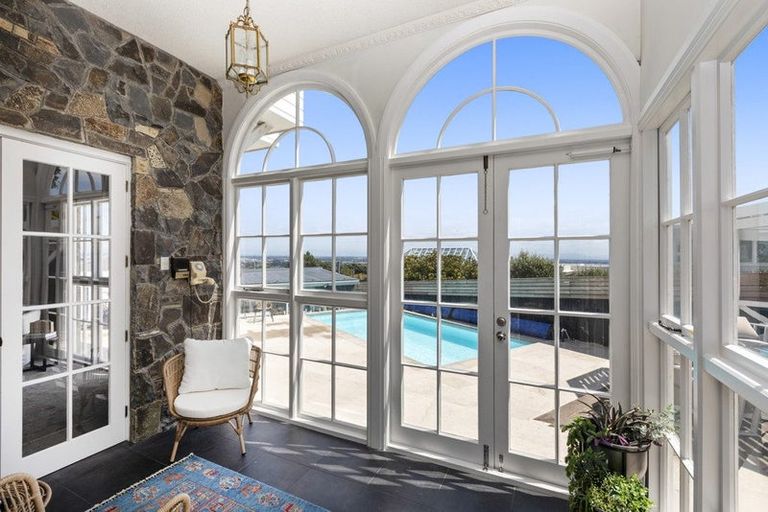 Photo of property in 81a Dyers Pass Road, Cashmere, Christchurch, 8022