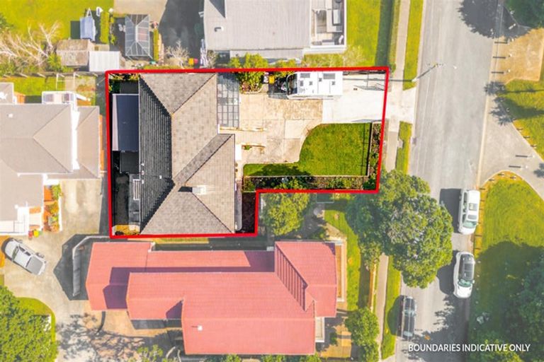 Photo of property in 7 Waterfront Road, Mangere Bridge, Auckland, 2022