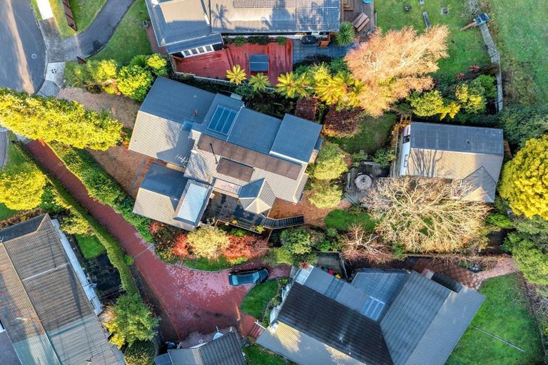 Photo of property in 27 Awatea Terrace, Lynmore, Rotorua, 3010