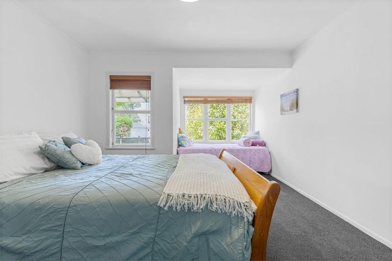 Photo of property in 2 Alberta Street, Acacia Bay, Taupo, 3330