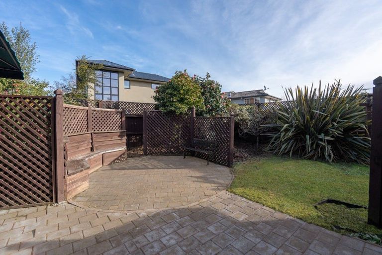 Photo of property in 19 Althorp Place, Avonhead, Christchurch, 8042