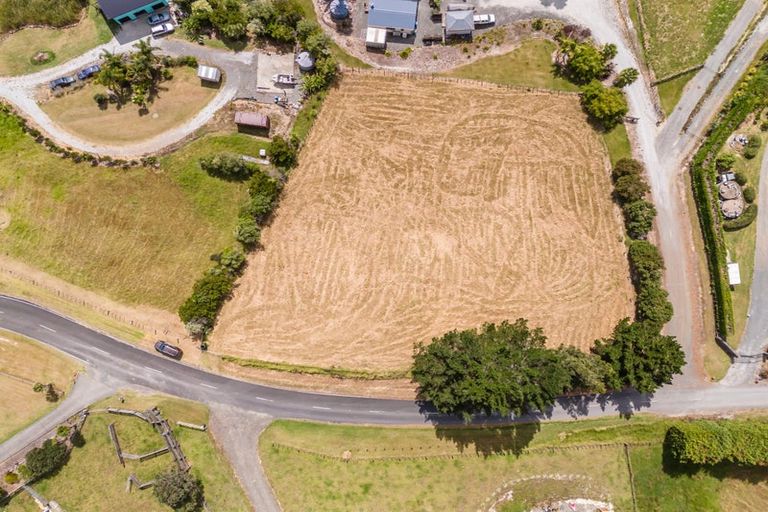 Photo of property in 36 Taipa View Road, Taipa, 0483