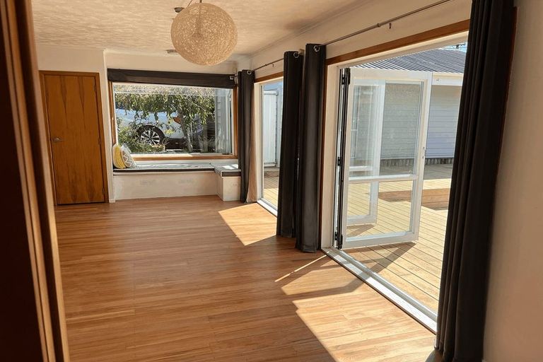 Photo of property in 65 Hebron Road, Waiake, Auckland, 0630