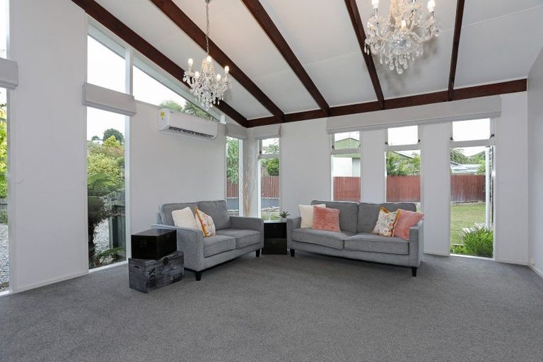 Photo of property in 8 Dalzien Place, Feilding, 4702