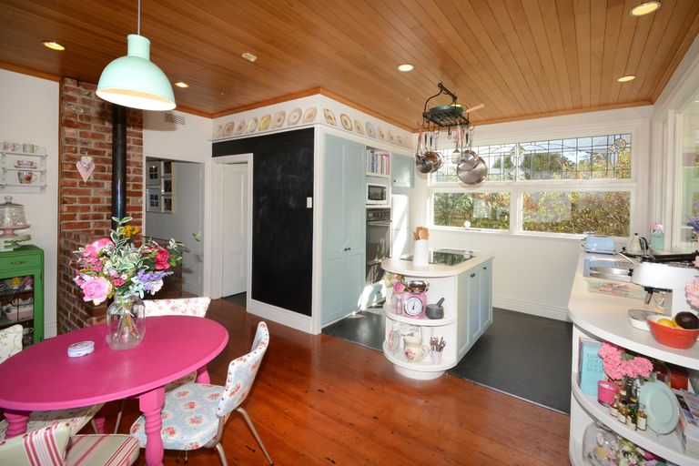 Photo of property in 16 Galloway Street, Mornington, Dunedin, 9011