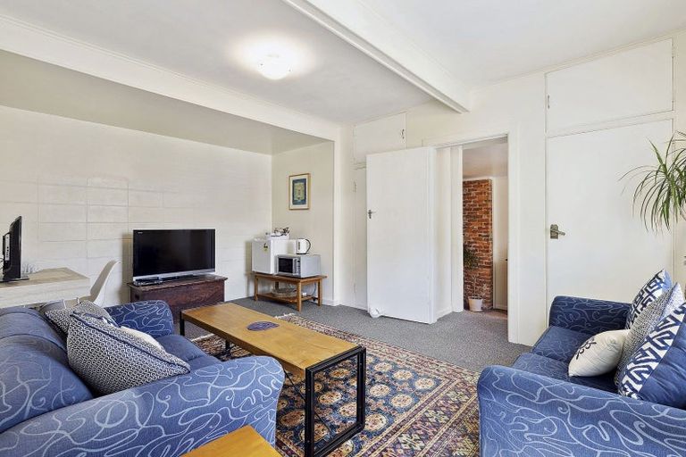 Photo of property in 48 Jackson Street, Island Bay, Wellington, 6023