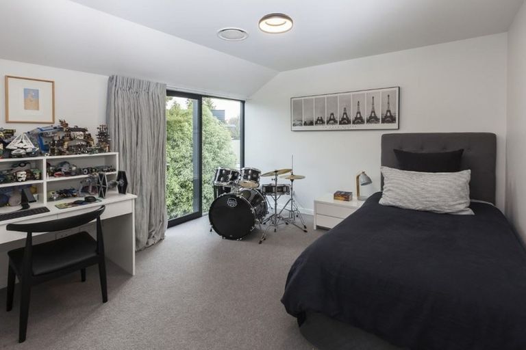 Photo of property in 32c Glandovey Road, Fendalton, Christchurch, 8052