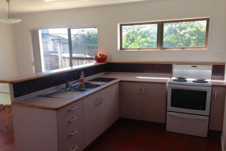 Photo of property in 16b Dickson Road, Papamoa Beach, Papamoa, 3118