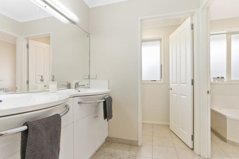 Photo of property in 24 Windmill Drive, Wainui, Silverdale, 0992