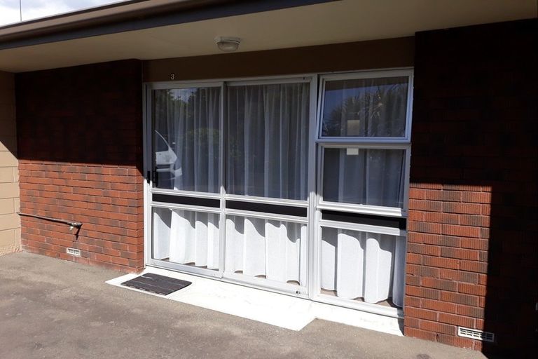 Photo of property in 203 Fitzherbert Avenue, West End, Palmerston North, 4410