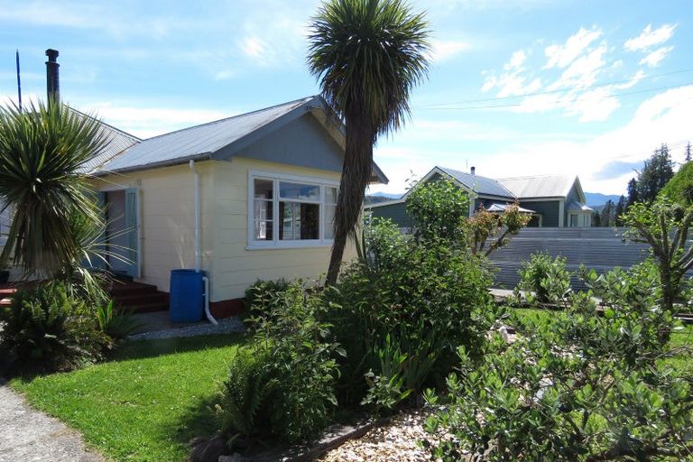 Photo of property in 84 Buller Road, Reefton, 7830