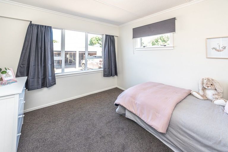 Photo of property in 27 Hood Street, Castlecliff, Whanganui, 4501