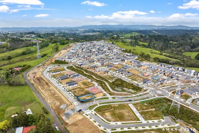 Photo of property in 37 Paretao Street, Massey, 0614