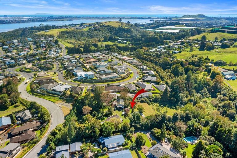 Photo of property in 27 Waikite Road, Welcome Bay, Tauranga, 3112
