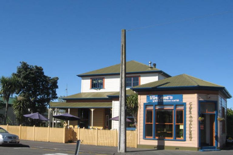 Photo of property in 17 Pitt Street, Whanganui, 4500