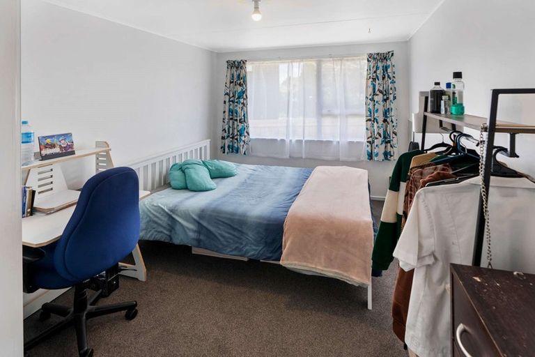 Photo of property in 4 John Road, Fairy Springs, Rotorua, 3015