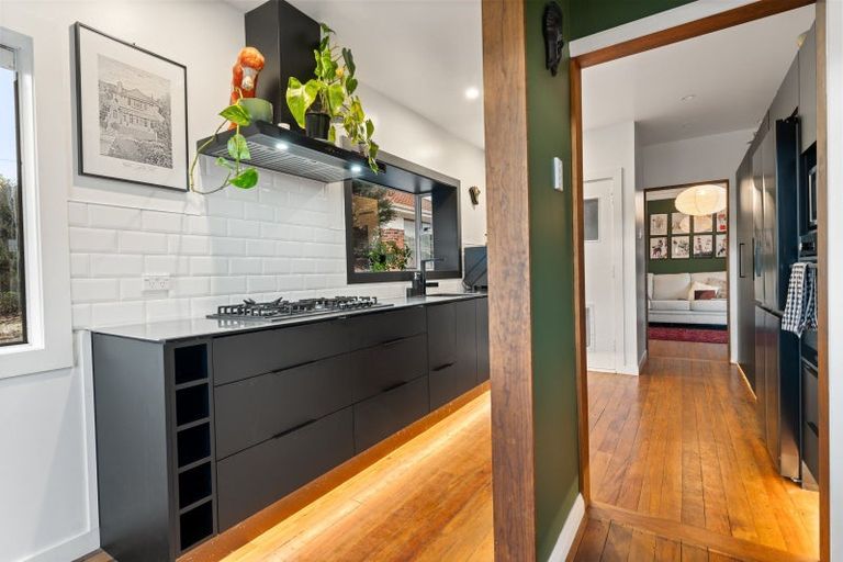 Photo of property in 43 Duckworth Street, Andersons Bay, Dunedin, 9013