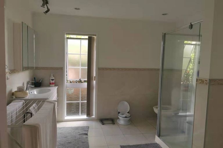 Photo of property in 4 Fieldstone Court, Northpark, Auckland, 2013