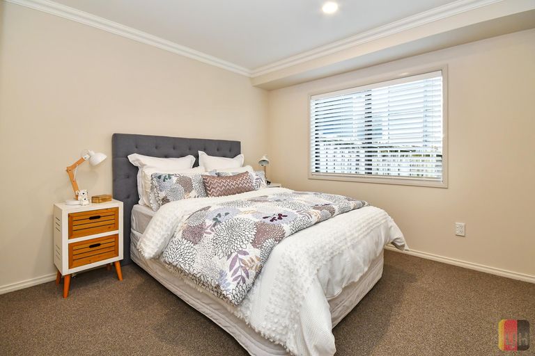 Photo of property in 72a Prospect Terrace, Pukekohe, 2120